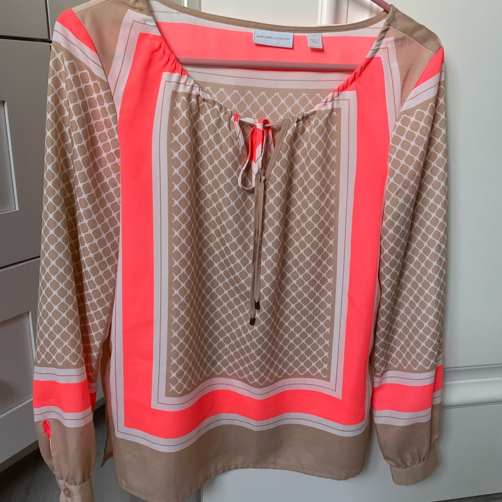 New York & Company xs top. EUC!!
